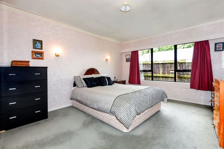 Photo of property in 17 Lakeview Place, Halswell, Christchurch, 8025