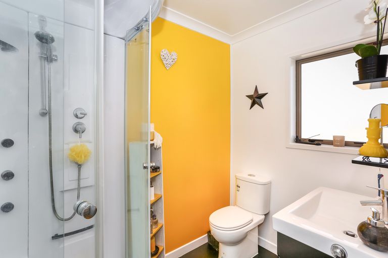 Photo of property in 184 Torkar Road, Clarks Beach, 2122