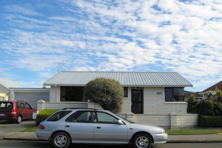 Photo of property in 6-6a Girvan Street, Oamaru North, Oamaru, 9400