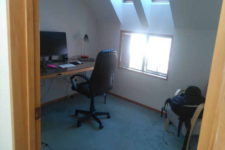 Photo of property in 15 Brockworth Place, Riccarton, Christchurch, 8011