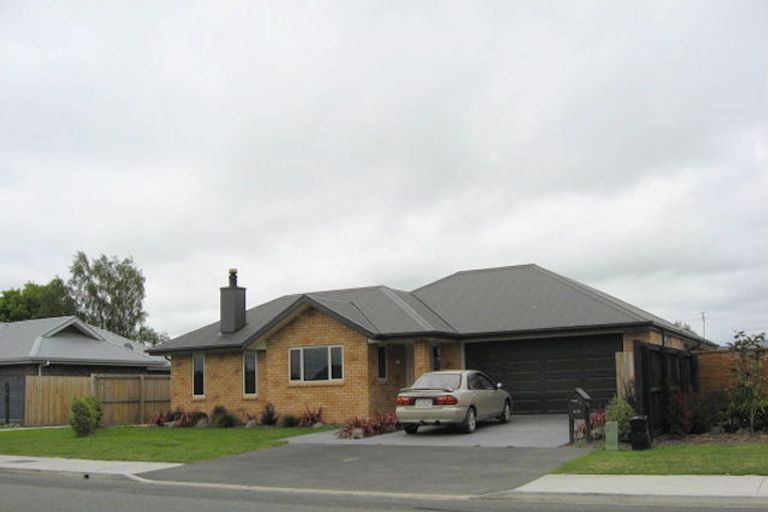 Photo of property in 218 Northbrook Road, Rangiora, 7400
