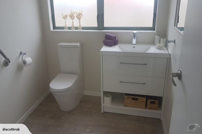 Photo of property in 12a Meadow Drive, Whitianga, 3510