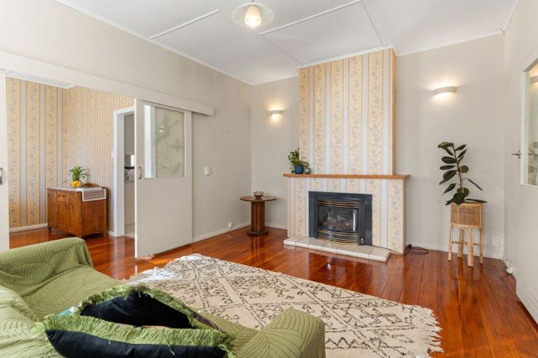 Photo of property in 26 Richmond Road, Carterton, 5713