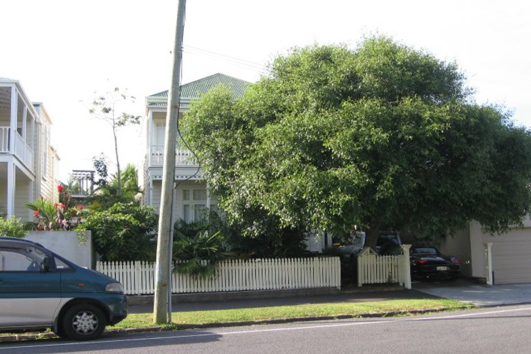 Photo of property in 4 Argyle Street, Herne Bay, Auckland, 1011