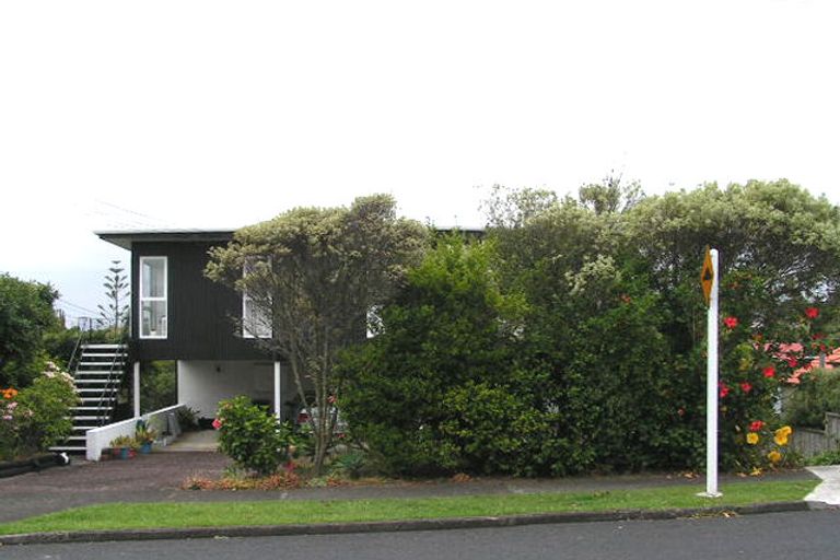 Photo of property in 1/23 Hart Road, Hauraki, Auckland, 0622