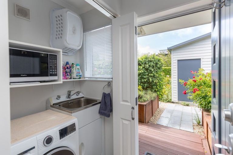 Photo of property in 28a Cotter Street, Greytown, 5712