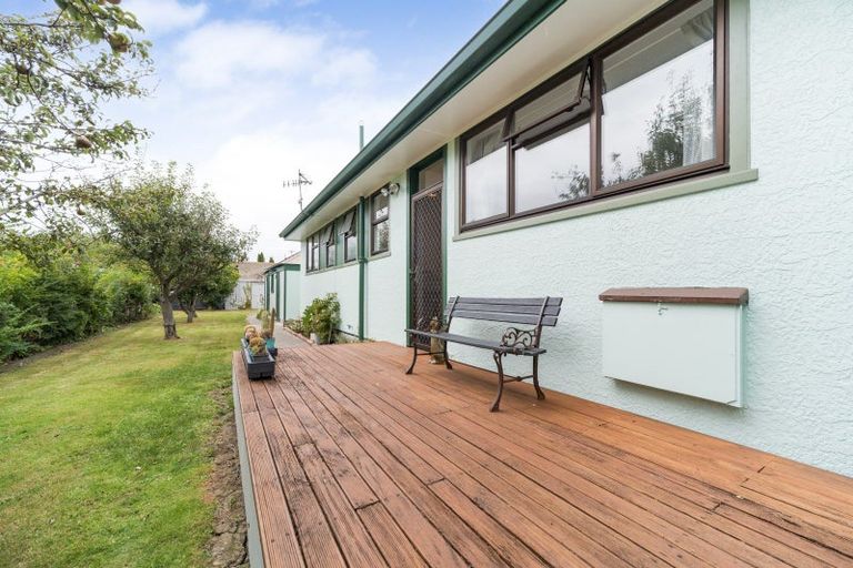 Photo of property in 64 Highbury Avenue, Highbury, Palmerston North, 4412