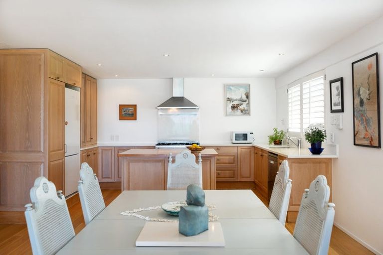 Photo of property in 1/21 Clifton Road, Hauraki, Auckland, 0622