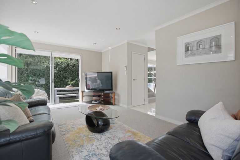 Photo of property in 32c Gilbert Street, New Plymouth, 4310