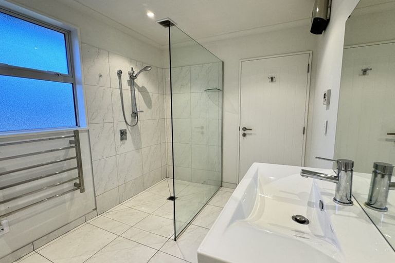 Photo of property in 227a Cranford Street, St Albans, Christchurch, 8014