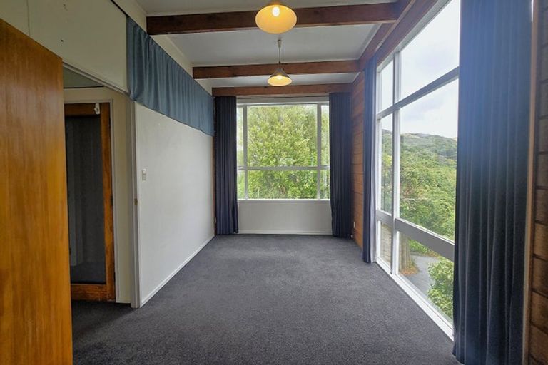 Photo of property in 75 Chamberlain Road, Karori, Wellington, 6012