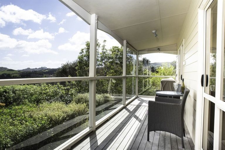 Photo of property in 9 Toi Track, Russell, 0272