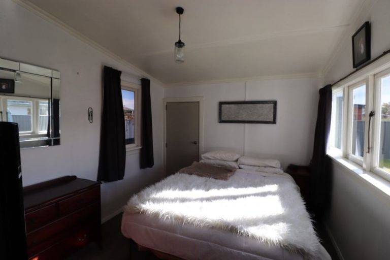 Photo of property in 22 Simmonds Street, Alexandra, 9320