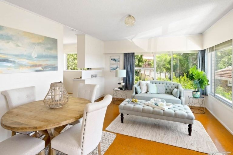 Photo of property in 2/4 Velma Road, Hillcrest, Auckland, 0627