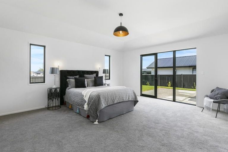 Photo of property in 143 Wingatui Road, Mosgiel, 9024