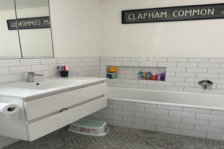 Photo of property in 4 Ruahine Street, Trentham, Upper Hutt, 5018