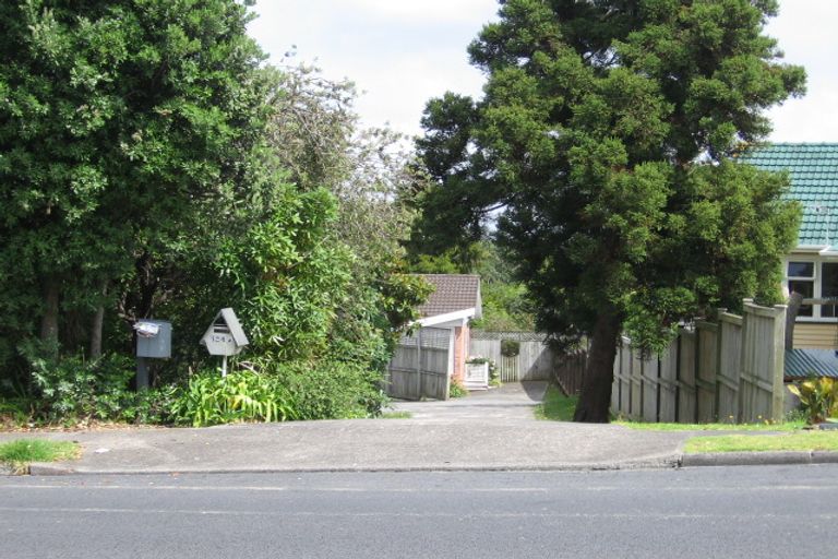 Photo of property in 2/154 East Coast Road, Forrest Hill, Auckland, 0620