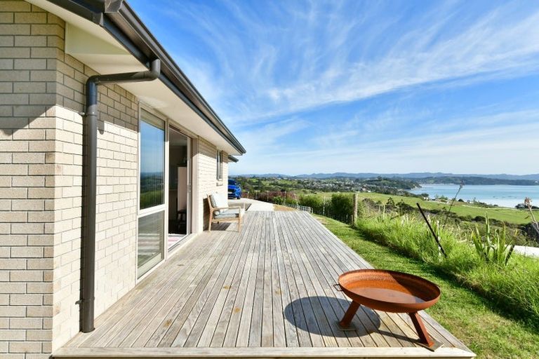 Photo of property in 143 Martins Bay Road, Mahurangi East, Warkworth, 0982