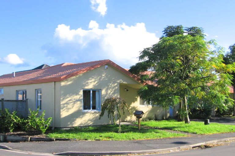 Photo of property in 14 Albizia Avenue, Henderson, Auckland, 0612