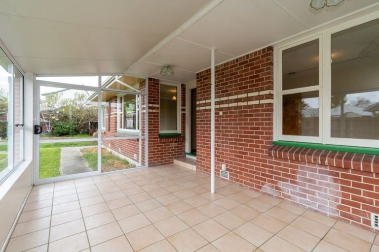 Photo of property in 28 Palmside Street, Somerfield, Christchurch, 8024