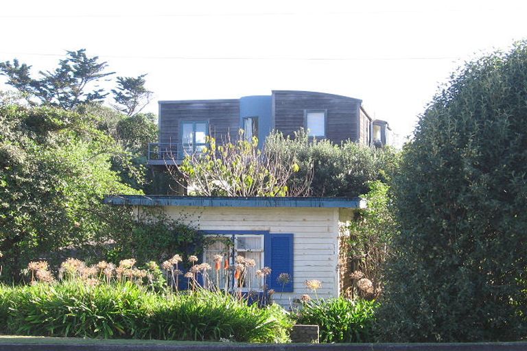 Photo of property in 13 Tutere Street, Waikanae Beach, Waikanae, 5036