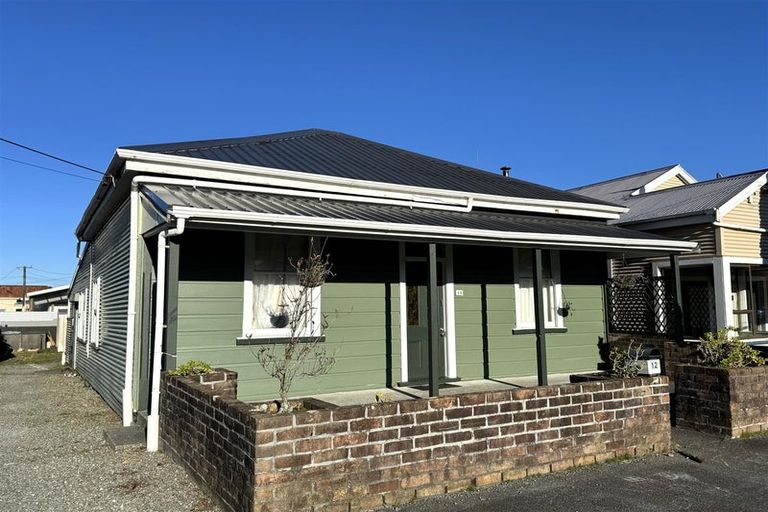 Photo of property in 12 Murray Street, Greymouth, 7805