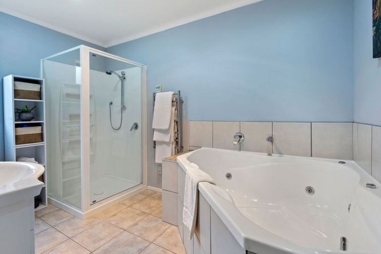 Photo of property in 186 Loburn Whiterock Road, Loburn, Rangiora, 7472