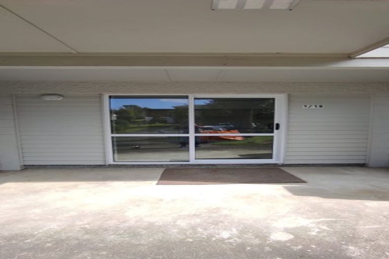 Photo of property in 18 Gretel Place, Hillcrest, Auckland, 0627