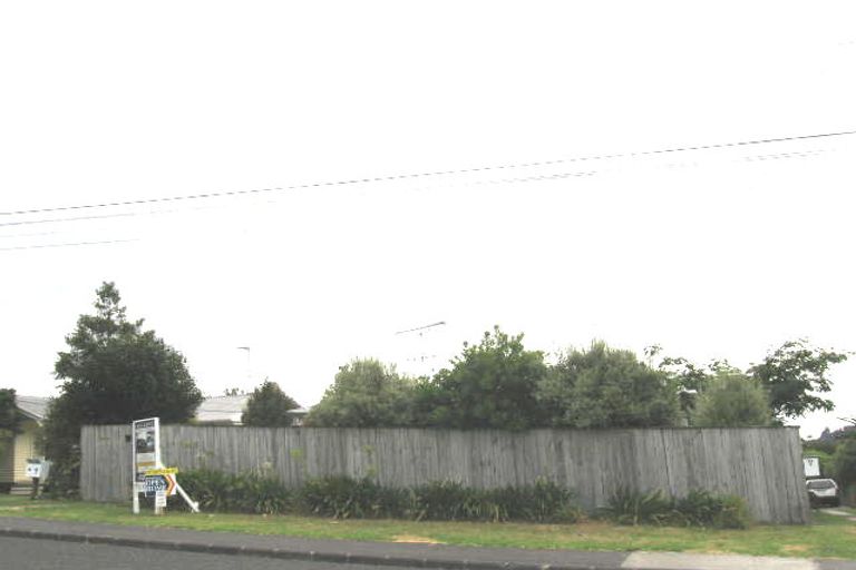 Photo of property in 2/40 Salisbury Road, Birkdale, Auckland, 0626