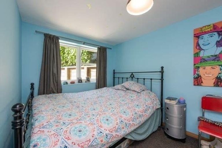 Photo of property in 52 Melrose Road, Island Bay, Wellington, 6023