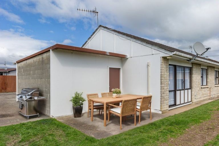 Photo of property in 72 Hokio Beach Road, Levin, 5510