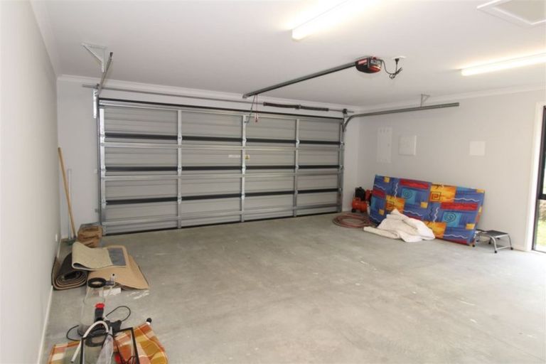 Photo of property in 15 Lomay Place, Te Puke, 3119