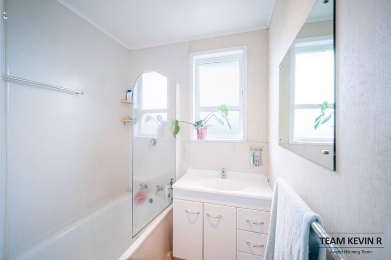 Photo of property in 28 Brightwell Street, Papakura, 2110