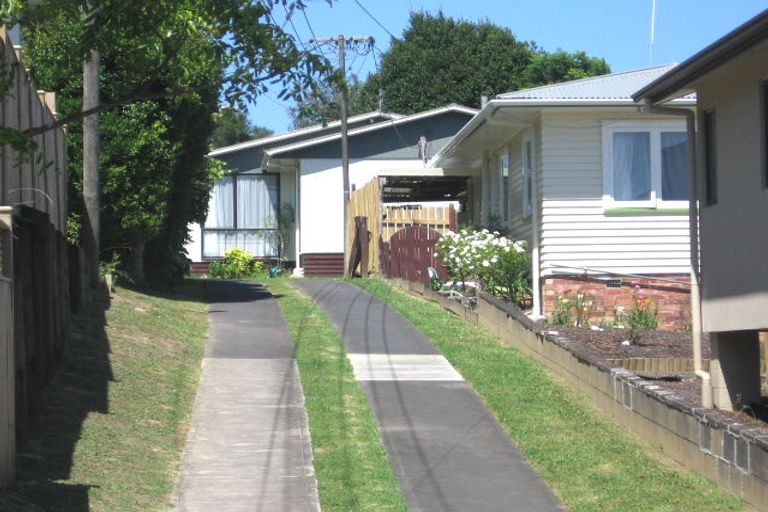 Photo of property in 9 Winifred Avenue, Bayview, Auckland, 0629