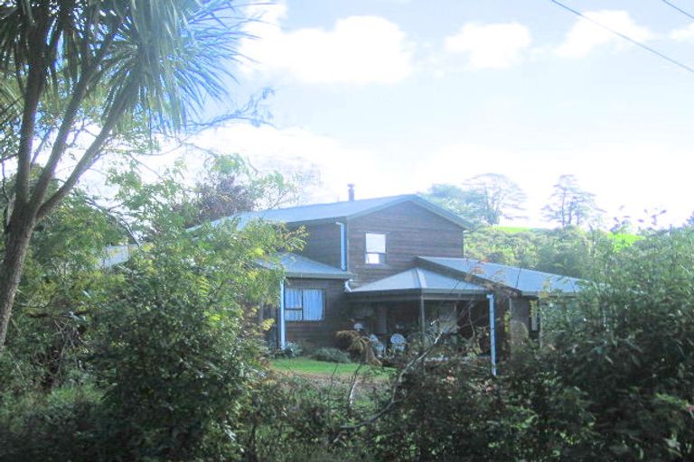 Photo of property in 415 Henderson Valley Road, Henderson Valley, Auckland, 0612