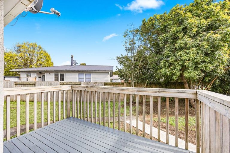 Photo of property in 123 Riverpark Crescent, Henderson, Auckland, 0610