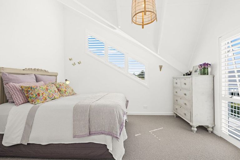 Photo of property in 12 Waimanu Place, Point Wells, Warkworth, 0986