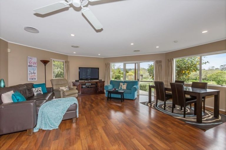 Photo of property in 500 Whitehills Road, Waitoki, Silverdale, 0994