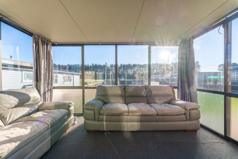 Photo of property in 27 Queen Street, Pareora, 7912