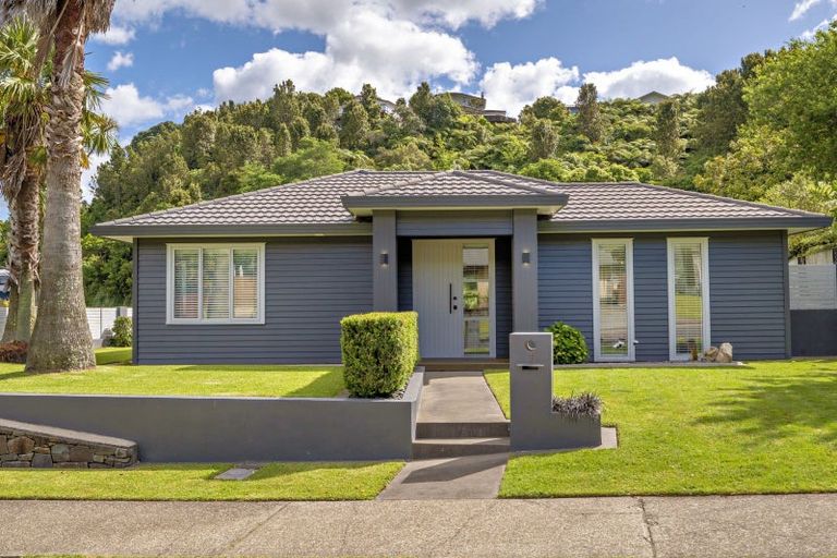 Photo of property in 1 The Fairway, Whakatane, 3120