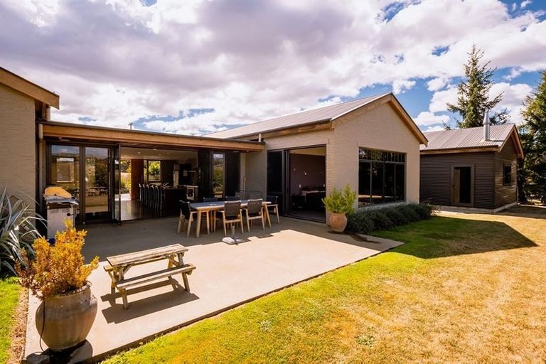 Photo of property in 57 Hall Road, Bannockburn, Cromwell, 9384
