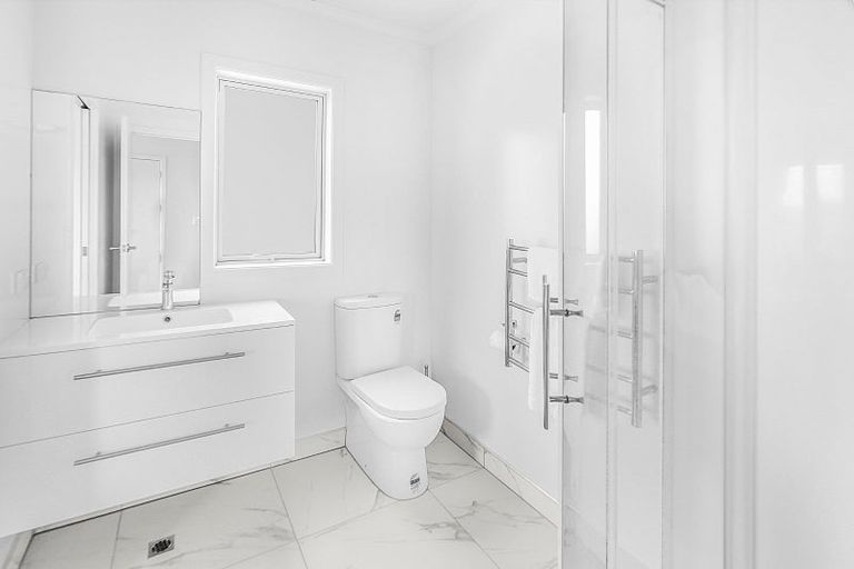 Photo of property in 1/12 Scotland Place, Hillcrest, Hamilton, 3216