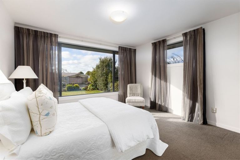 Photo of property in 34 Toorak Avenue, Avonhead, Christchurch, 8042