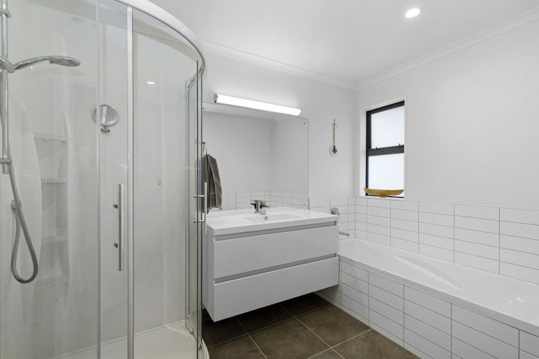 Photo of property in 12 Totara Street, Trentham, Upper Hutt, 5018