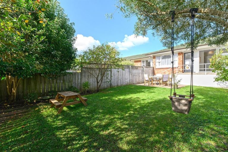 Photo of property in 3/120 Nile Road, Milford, Auckland, 0620