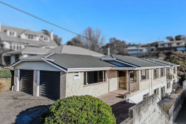 Photo of property in 10 Ure Street, South Hill, Oamaru, 9400