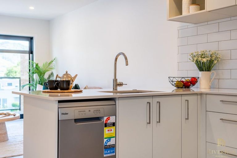 Photo of property in 14b Cairo Street, Upper Hutt Central, Upper Hutt, 5018