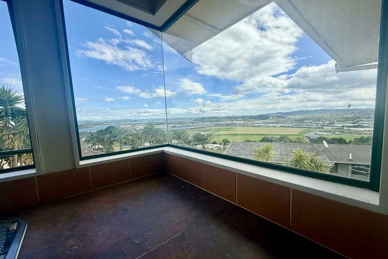 Photo of property in 32 Panorama Drive, Parahaki, Whangarei, 0112