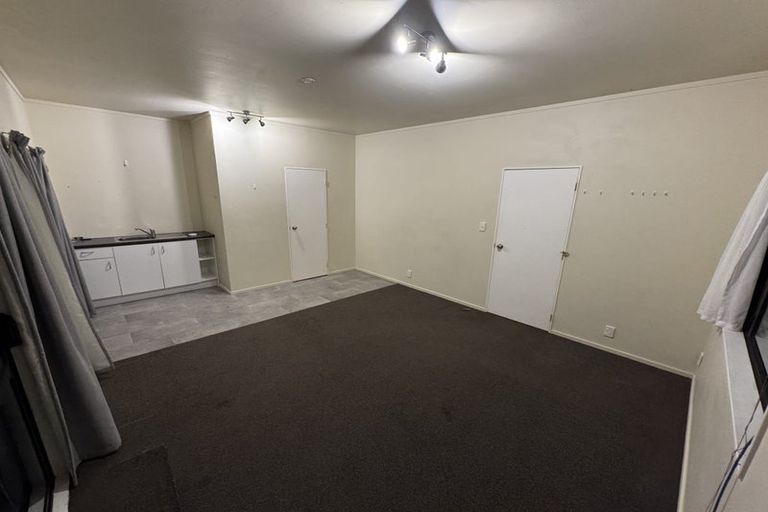 Photo of property in 15 South Avenue, Kaukapakapa, 0871