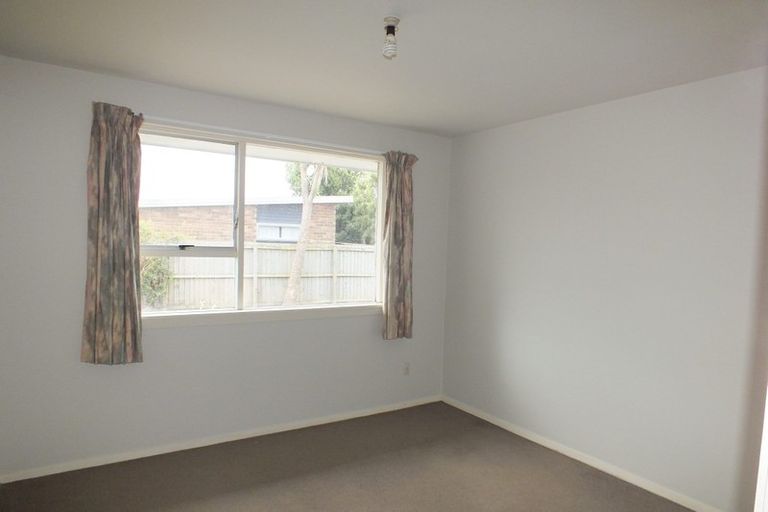 Photo of property in 3/6 Division Street, Riccarton, Christchurch, 8041